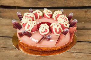 Jugurttivadelmakakku12 hegelle12 hengenLeipomo kakkukonditoiriaValmistujaisetSyntymäpäiväkakkuTilauskakku
